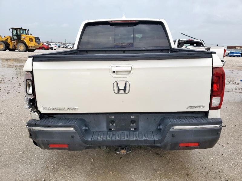 Photo 6 from auction – 2019 HONDA RIDGELINE with VIN 5FPYK3F72KB005666