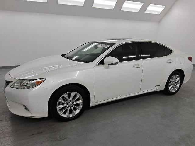 LEXUS ES 300H 2015 с VIN JTHBW1GG3F2084732 - Снимка от търг