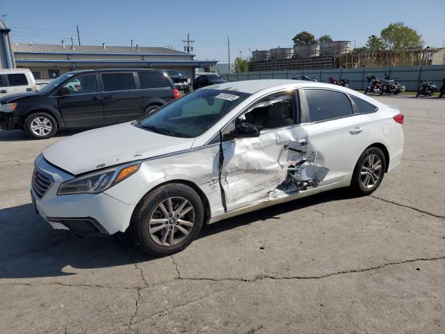 HYUNDAI SONATA SE 2017 with VIN 5NPE24AF1HH588113 - Photo from auction