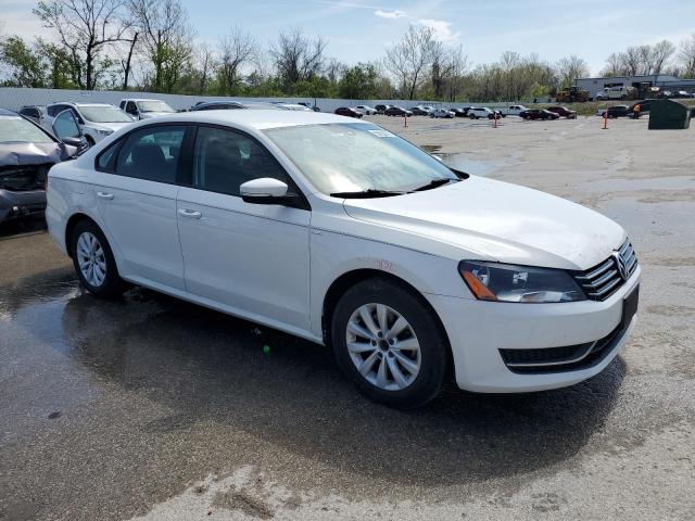Photo 4 from auction – 2014 VOLKSWAGEN PASSAT S with VIN 1VWAS7A33EC104484