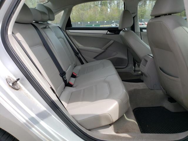 Photo 10 from auction – 2012 VOLKSWAGEN PASSAT SE with VIN 1VWBP7A30CC065047