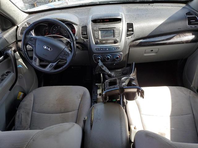 Photo 8 from auction – 2015 KIA SORENTO LX with VIN 5XYKT4A61FG640165