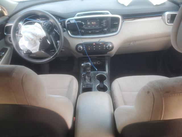 Photo 8 from auction – 2016 KIA SORENTO LX with VIN 5XYPG4A35GG037849