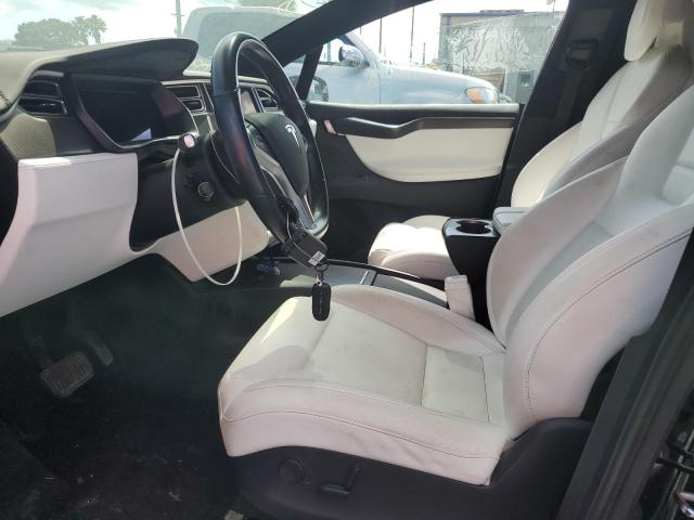 Photo 7 from auction – 2017 TESLA MODEL X with VIN 5YJXCBE2XHF060912