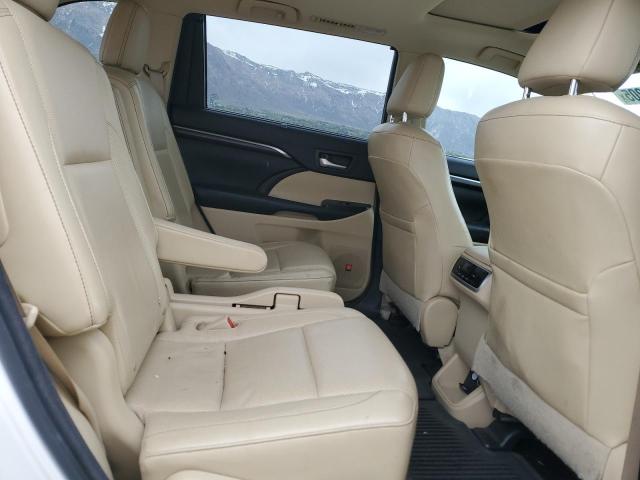 Photo 11 from auction – 2015 TOYOTA HIGHLANDER with VIN 5TDDKRFH5FS092497
