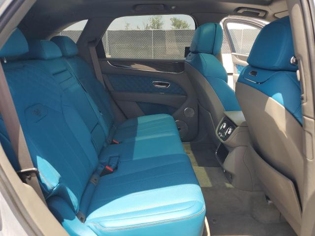 Photo 11 from auction – 2022 BENTLEY BENTAYGA with VIN SJAAM2ZV9NC011752