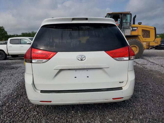 Photo 6 from auction – 2011 TOYOTA SIENNA XLE with VIN 5TDYK3DC3BS014767