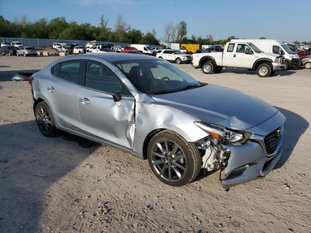 Photo 4 from auction – 2018 MAZDA 3 TOURING with VIN 3MZBN1V30JM159700