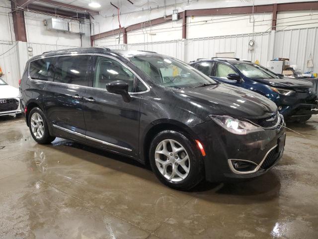 Photo 4 from auction – 2017 CHRYSLER PACIFICA T with VIN 2C4RC1BG6HR518484