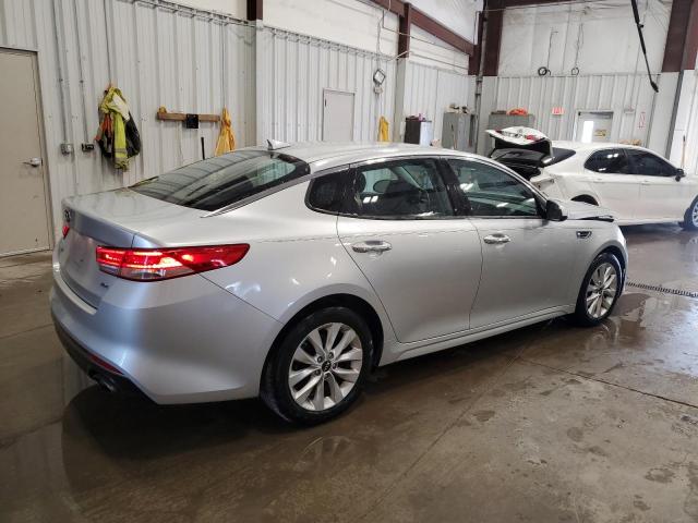 Photo 3 from auction – 2017 KIA OPTIMA EX with VIN 5XXGU4L38HG150965