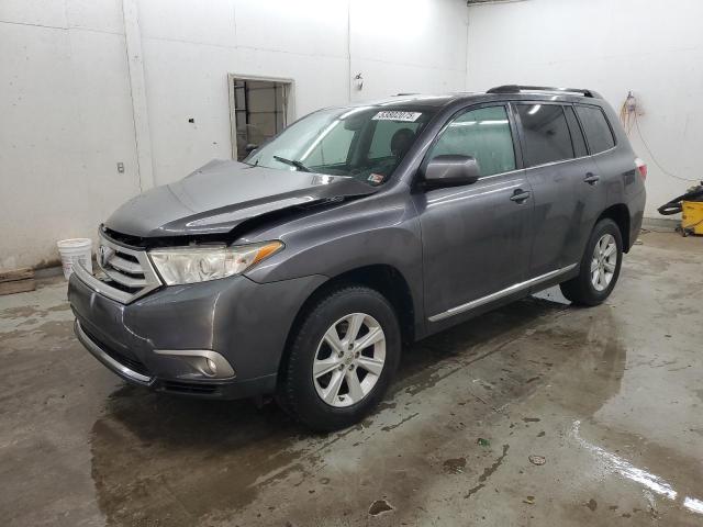 TOYOTA HIGHLANDER 2013 z numerem VIN 5TDBK3EHXDS222406 - Zdjęcie z aukcji