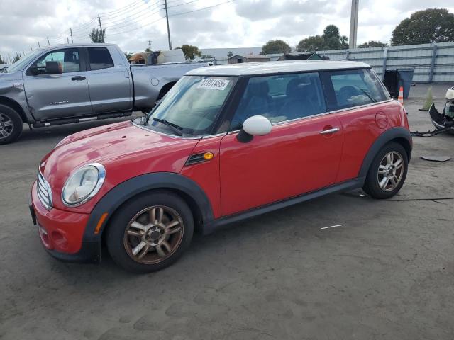 Снимка 1 от търг – 2012 MINI COOPER с VIN WMWSU3C54CT255904