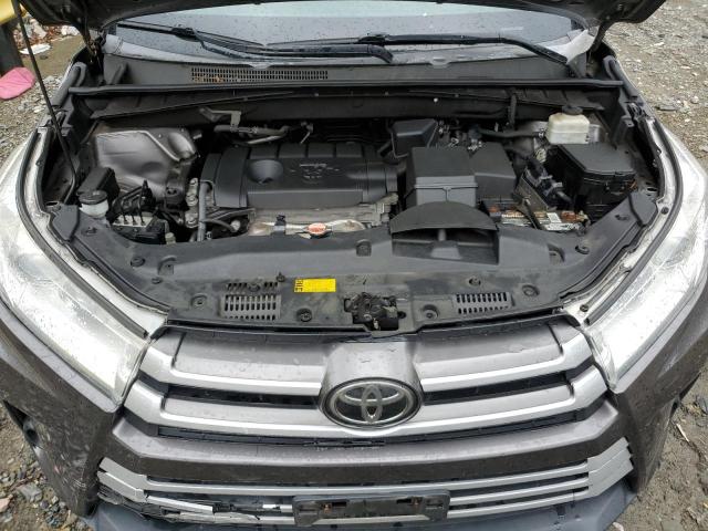 Photo 12 from auction – 2017 TOYOTA HIGHLANDER with VIN 5TDZARFH8HS024898
