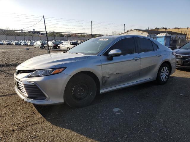 TOYOTA CAMRY LE 2022 with VIN 4T1C31AK7NU574827 - Photo from auction