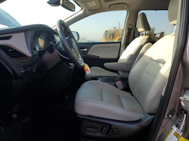 Photo 7 from auction – 2020 TOYOTA SIENNA XLE with VIN 5TDDZ3DC7LS244047