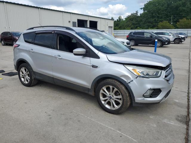 Photo 4 from auction – 2017 FORD ESCAPE SE with VIN 1FMCU0GD1HUB35501