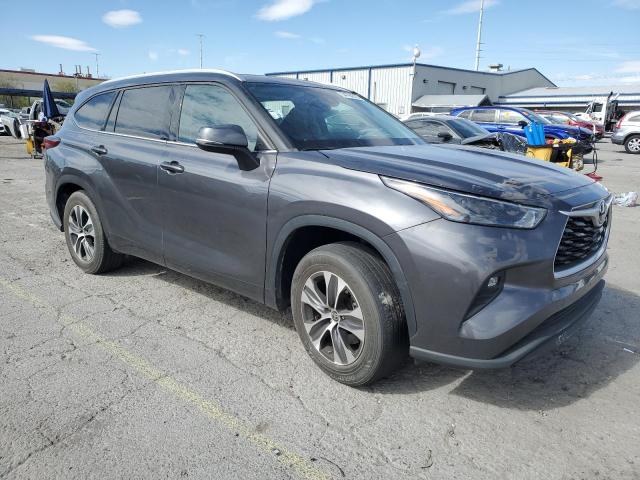 Photo 4 from auction – 2022 TOYOTA HIGHLANDER with VIN 5TDGZRAH5NS130017
