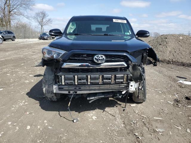 Photo 5 from auction – 2018 TOYOTA 4RUNNER SR with VIN JTEBU5JR7J5540002