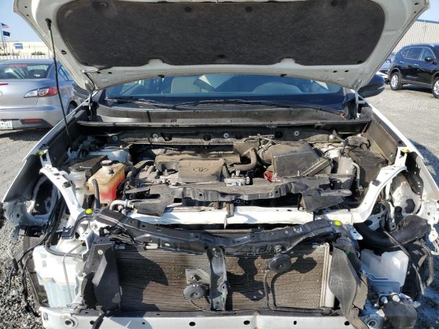 Photo 12 from auction – 2018 TOYOTA RAV4 SE with VIN JTMNFREV8JJ745054
