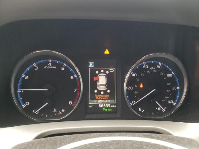 Photo 9 from auction – 2017 TOYOTA RAV4 LIMIT with VIN 2T3YFREV1HW322261