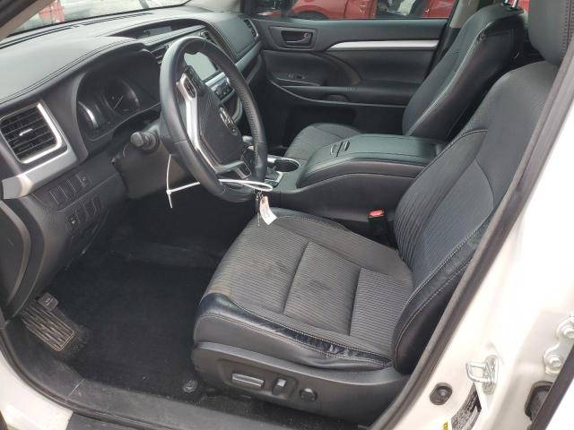 Photo 7 from auction – 2016 TOYOTA HIGHLANDER with VIN 5TDBKRFH1GS277655