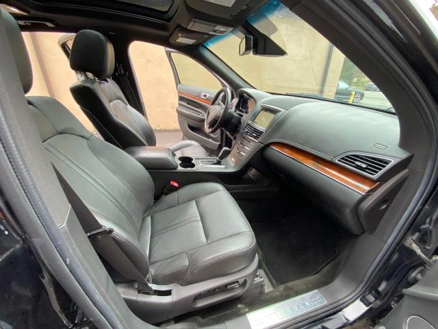 Photo 5 from auction – 2016 LINCOLN MKT with VIN 2LMHJ5NK0GBL00069