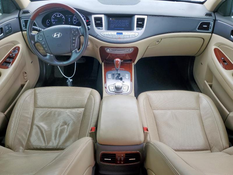 Photo 8 from auction – 2012 HYUNDAI GENESIS 5. with VIN KMHGC4DH2CU176179