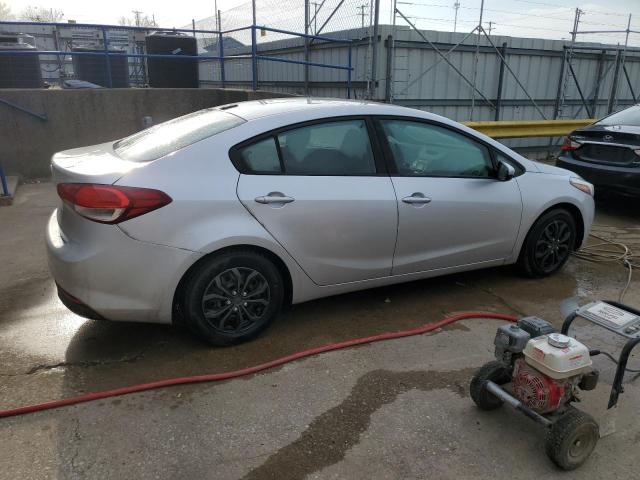 Photo 3 from auction – 2017 KIA FORTE LX with VIN 3KPFK4A75HE047793