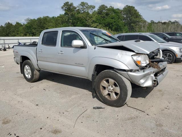 Photo 4 from auction – 2011 TOYOTA TACOMA DOU with VIN 3TMLU4EN1BM076324