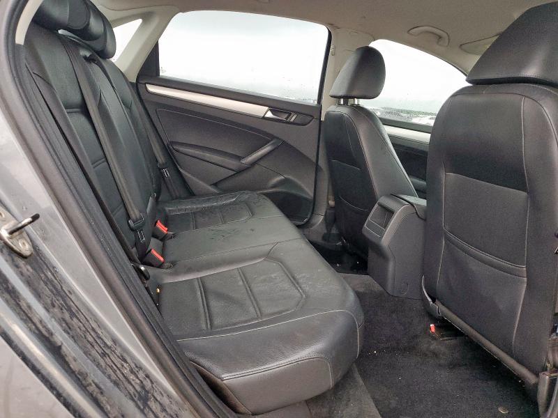 Photo 10 from auction – 2012 VOLKSWAGEN PASSAT SE with VIN 1VWBP7A34CC010861