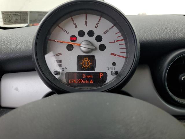Снимка 9 от търг – 2011 MINI COOPER с VIN WMWSU3C51BT092174