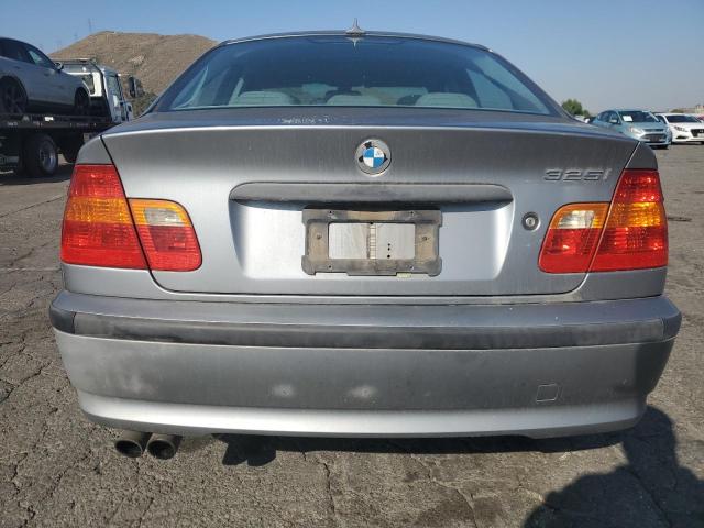 Photo 6 from auction – 2004 BMW 325 IS SUL with VIN WBAAZ33494KP86902