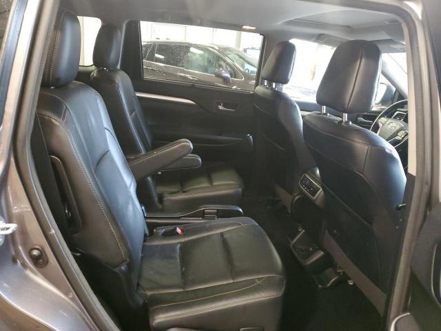 Photo 11 from auction – 2017 TOYOTA HIGHLANDER with VIN 5TDJZRFH0HS521157
