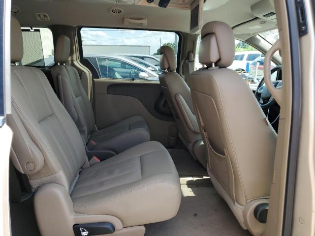 Photo 11 from auction – 2016 CHRYSLER TOWN & COU with VIN 2C4RC1BG4GR232146