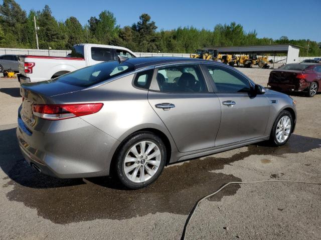 Photo 3 from auction – 2016 KIA OPTIMA LX with VIN 5XXGT4L30GG076037