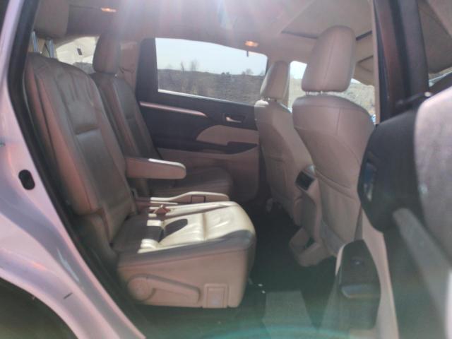 Photo 11 from auction – 2019 TOYOTA HIGHLANDER with VIN 5TDJZRFH1KS710018