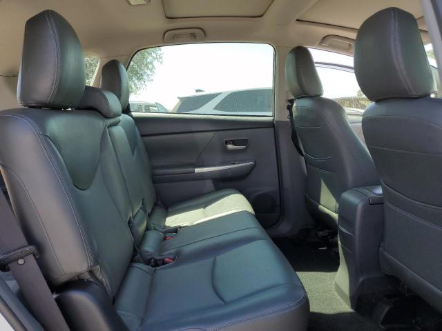 Photo 10 from auction – 2014 TOYOTA PRIUS V with VIN JTDZN3EU2E3361581