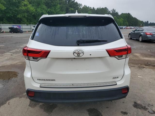 Photo 6 from auction – 2019 TOYOTA HIGHLANDER with VIN 5TDKZRFH1KS346008