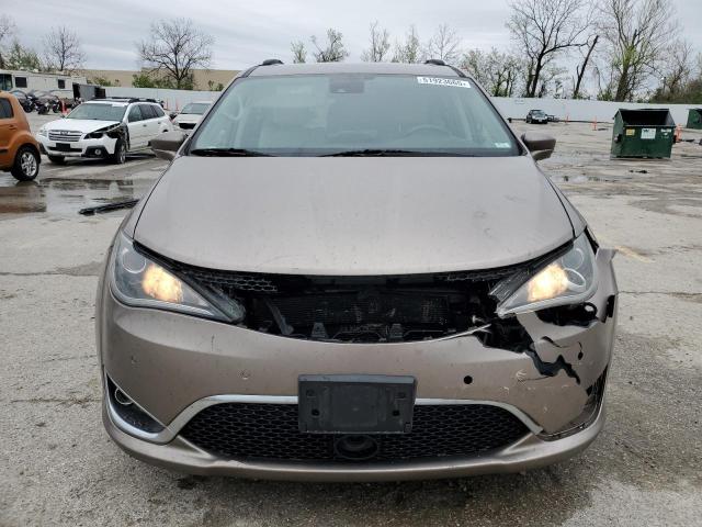 Photo 5 from auction – 2017 CHRYSLER PACIFICA T with VIN 2C4RC1EG5HR578140