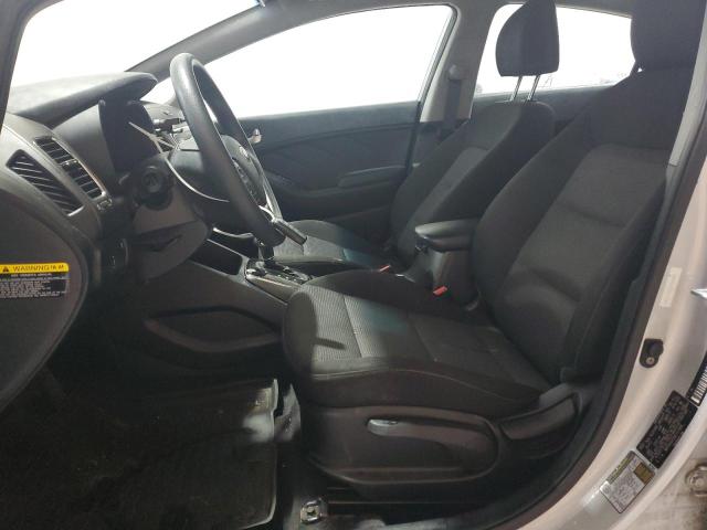 Photo 7 from auction – 2017 KIA FORTE LX with VIN 3KPFK4A7XHE117868