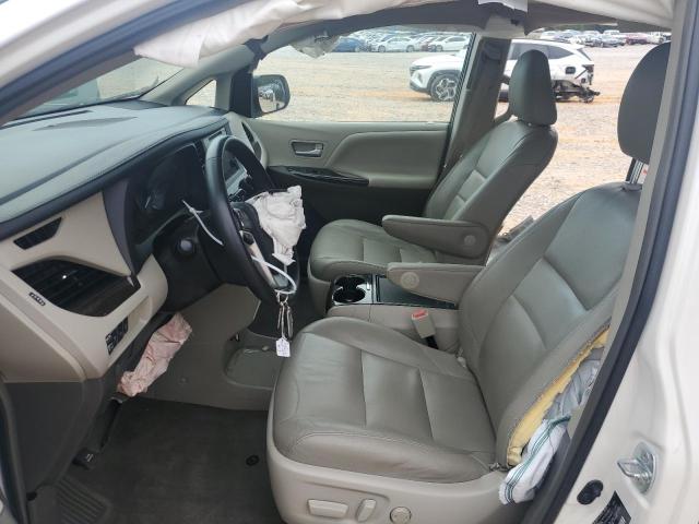 Photo 7 from auction – 2015 TOYOTA SIENNA XLE with VIN 5TDYK3DC8FS635198