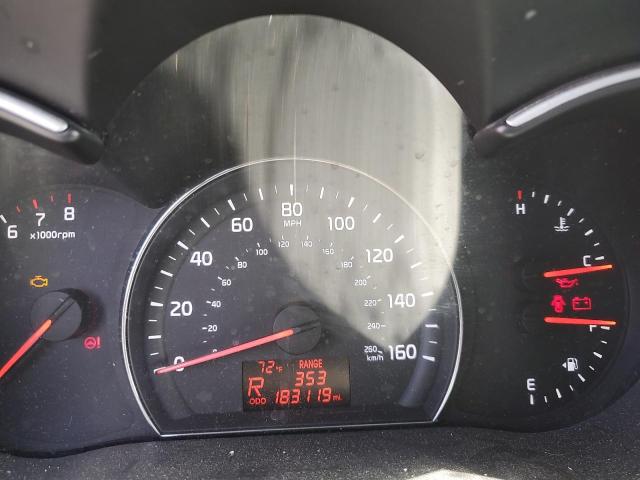 Photo 9 from auction – 2015 KIA SORENTO LX with VIN 5XYKT4A61FG640165