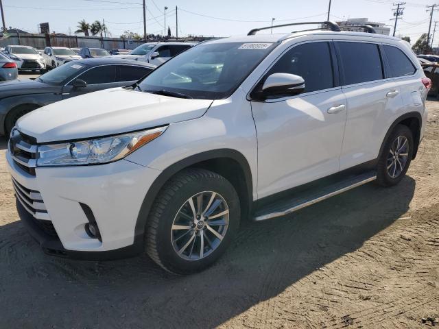 TOYOTA HIGHLANDER 2019 with VIN 5TDJZRFH3KS943706 - Photo from auction
