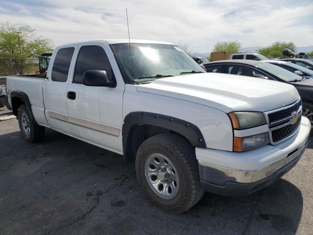 Photo 4 from auction – 2006 CHEVROLET SILVERADO with VIN 1GCEK19B56E232650