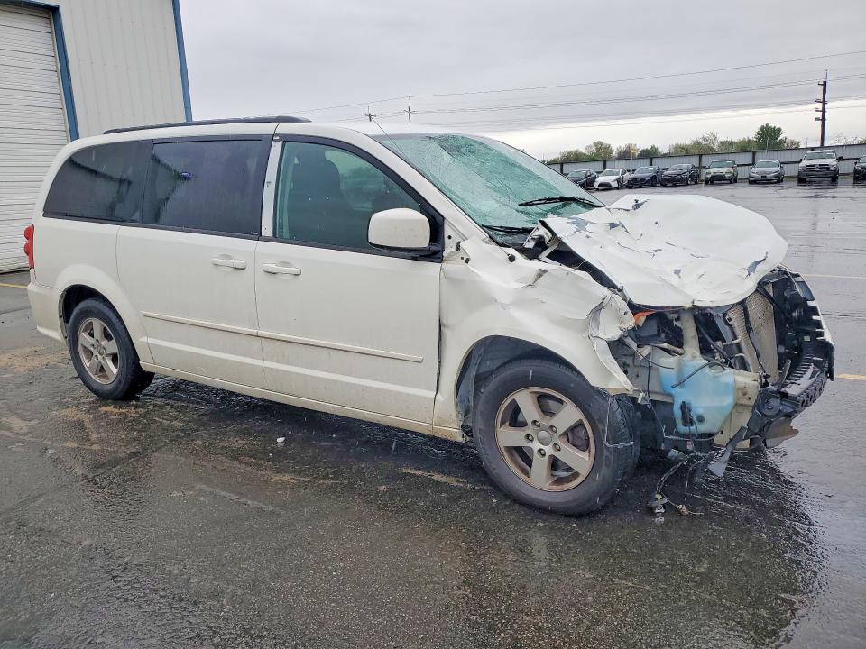 Photo 4 from auction – 2013 DODGE GRAND CARAVAN with VIN 2C4RDGCG3DR655729