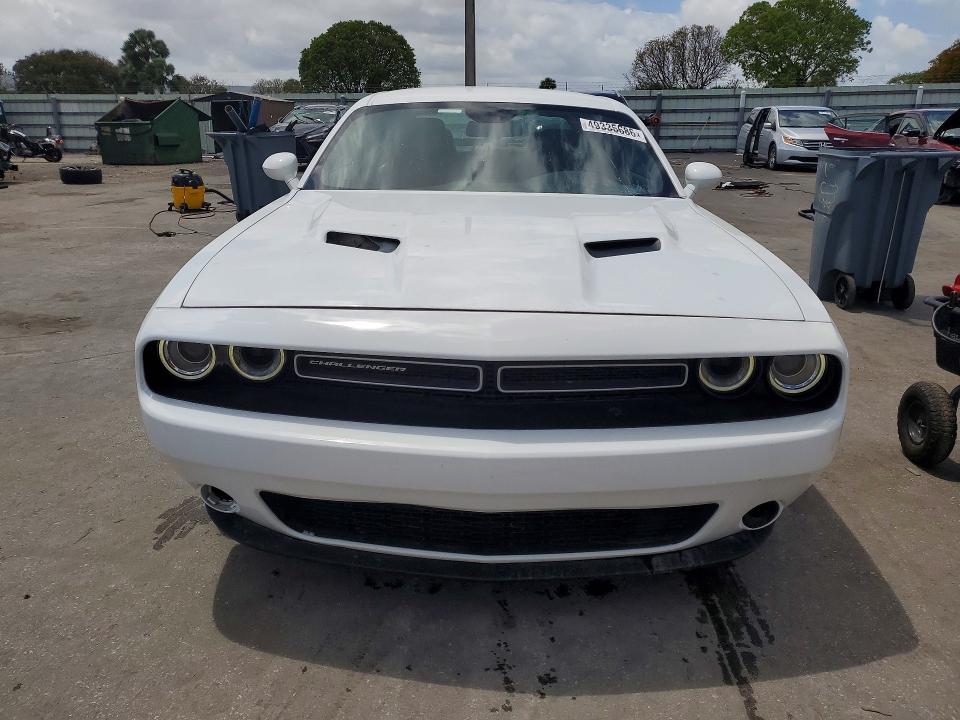 Photo 5 from auction – 2018 DODGE CHALLENGER with VIN 2C3CDZAG2JH327762