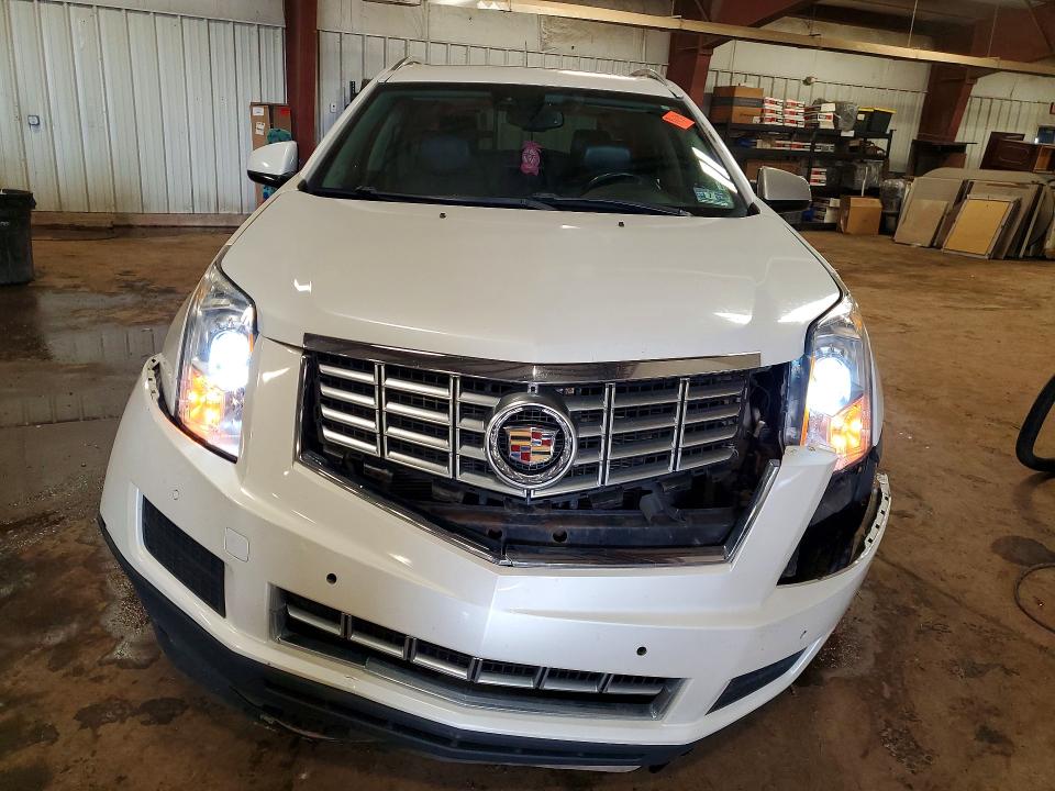 Photo 5 from auction – 2014 CADILLAC SRX with VIN 3GYFNEE39ES643730