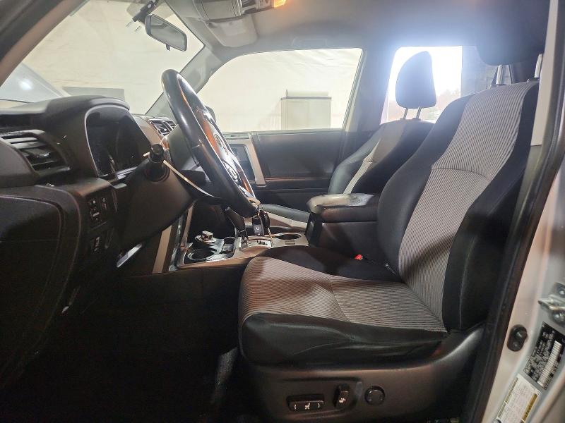 Photo 7 from auction – 2014 TOYOTA 4RUNNER with VIN JTEBU5JR3E5176070
