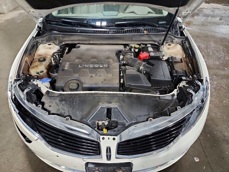 Zdjęcie 11 z aukcji – 2016 LINCOLN MKZ z VIN 3LN6L2NK1GR624547
