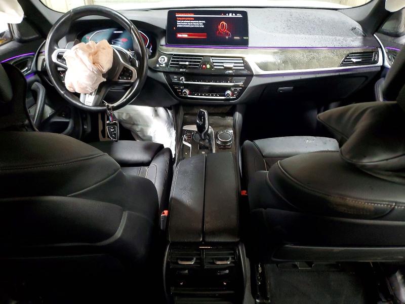 Photo 8 from auction – 2021 BMW M550XI with VIN WBA13BK0XMCH31057
